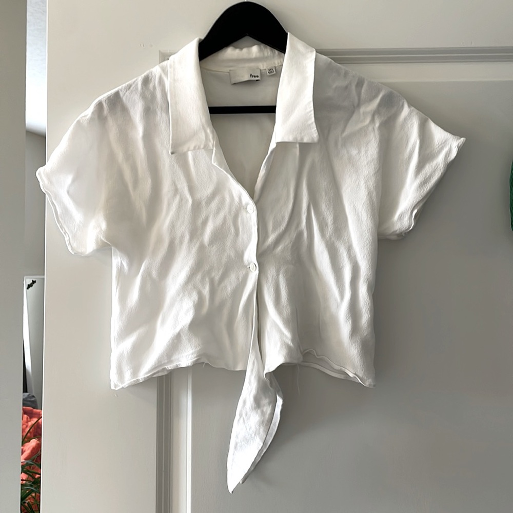 Aritzia tie front top white size xxs